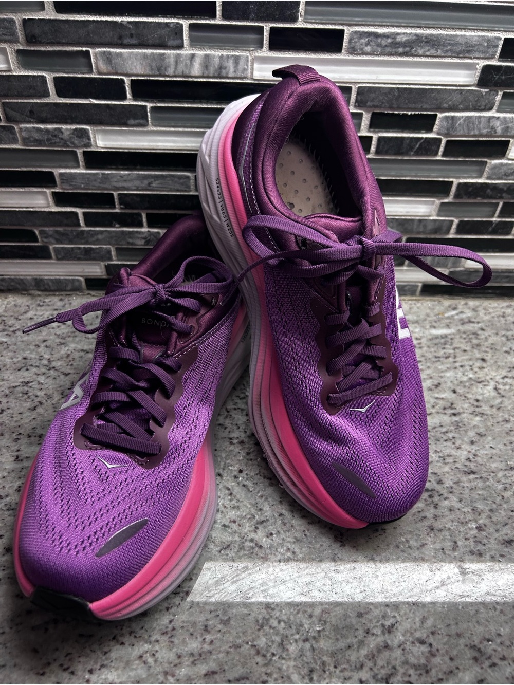 Hoka One One Bondi  8 Purple and Pink Women's Running Shoes size 8.5 - Picture 2 of 10